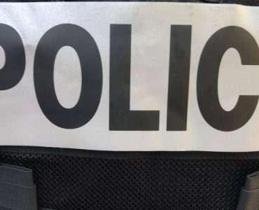 Hébergé gratuitement avant d'être mis à la porte, le sans-abri remercie son bienfaiteur... à coups de couteau