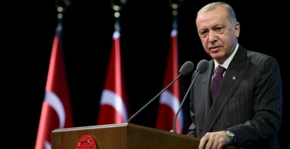 Islam : Erdogan dénonce les déclarations de Macron comme «une provocation»