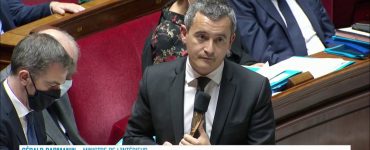 "La situation est extrêmement grave, et je ne [m'explique] pas qu'un parti comme [la France insoumise], qui a dénoncé pendant longtemps 'l'opium du peuple', soit désormais lié avec un islamo-gauchisme qui détruit la République", affirme