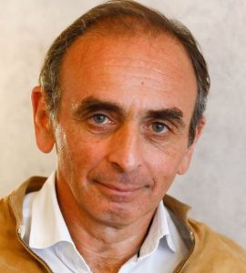 Affaire Zemmour : le comité d’éthique de Canal+ hausse le ton