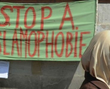 Menacé de dissolution en France, le CCIF veut "s'internationaliser"