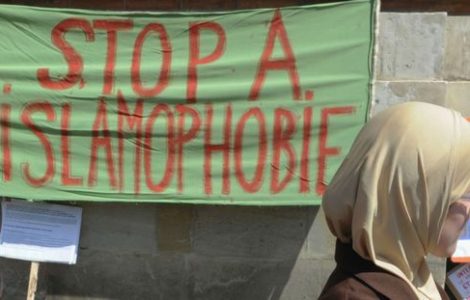 Menacé de dissolution en France, le CCIF veut "s'internationaliser"