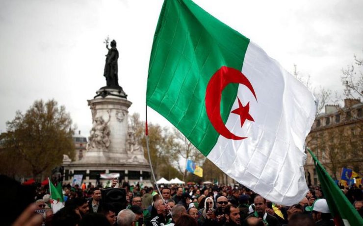 Algérie : «Il faut agir contre les injures de Macron envers l’Islam ...