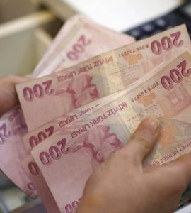 La livre turque atteint un plus bas historique face au dollar