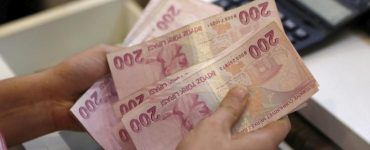 La livre turque atteint un plus bas historique face au dollar