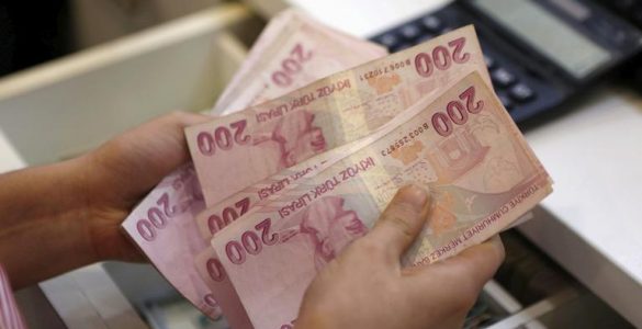 La livre turque atteint un plus bas historique face au dollar