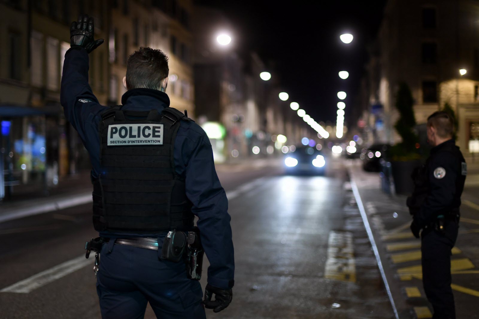 Covid-19 : instauration d'un couvre-feu en Ile-de-France ...