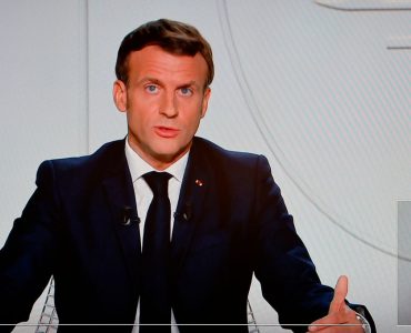 L'Élysée s'apprête à alléger les règles mais ne veut surtout pas parler de "déconfinement"