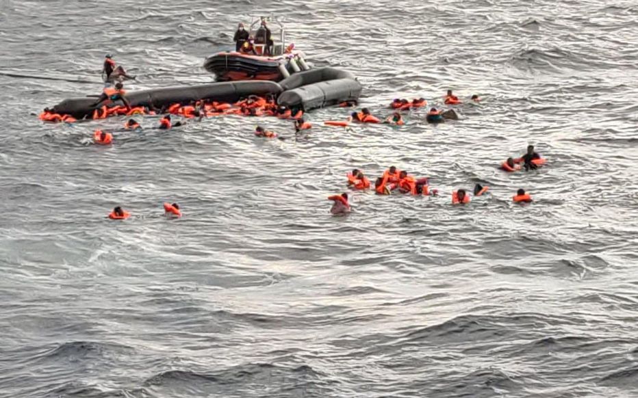 Migrants : au moins 74 morts dans un naufrage au large des côtes ...