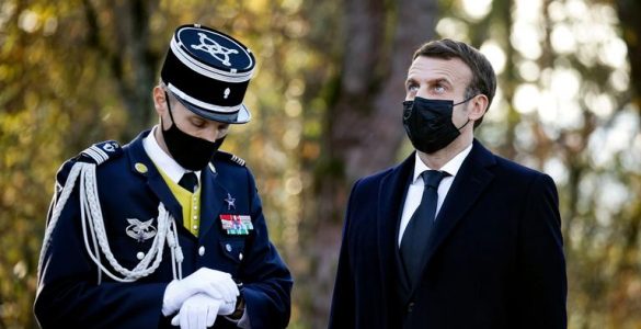 «Les traces qui nous permettrons»: Emmanuel Macron rend hommage à de Gaulle et fait une faute de conjugaison