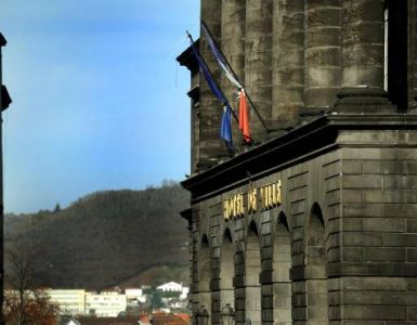 Un ancien conseiller municipal de Clermont-Ferrand condamné à six mois de prison avec sursis pour agression sexuelle