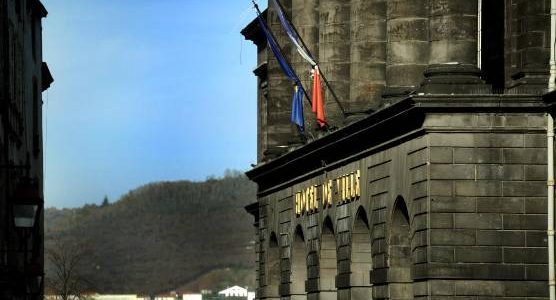 Un ancien conseiller municipal de Clermont-Ferrand condamné à six mois de prison avec sursis pour agression sexuelle
