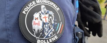 Deux policiers municipaux de Bollène attaqués au couteau