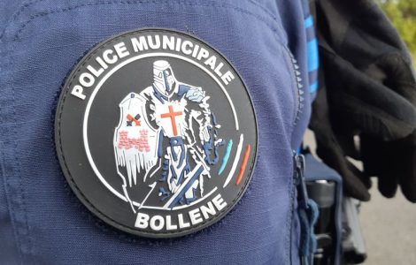 Deux policiers municipaux de Bollène attaqués au couteau