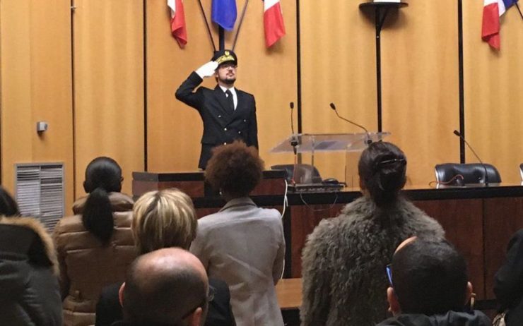 Covid-19 : 700 travailleurs «en première ligne» vont être naturalisés français