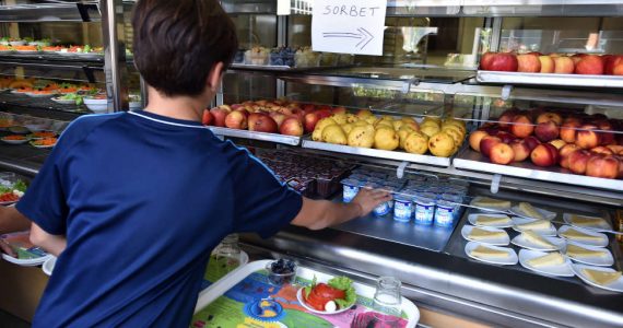 Les menus sans porc à la cantine ne sont pas contraires à la laïcité, selon le Conseil d’Etat
