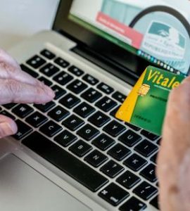 Création d'une carte Vitale biométrique : une expérimentation rejetée en commission à l'Assemblée nationale