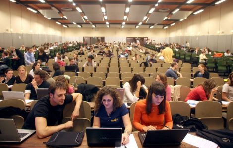 Une enquête visant une professeure d'université accusée d'avoir comparé l'islam à une MST
