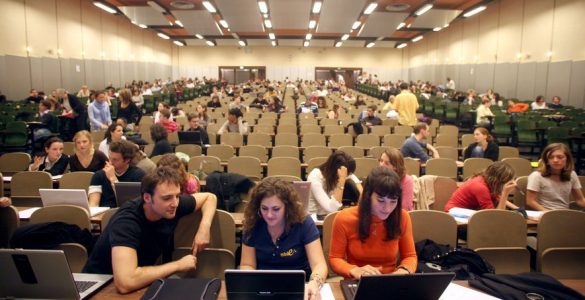 Une enquête visant une professeure d'université accusée d'avoir comparé l'islam à une MST