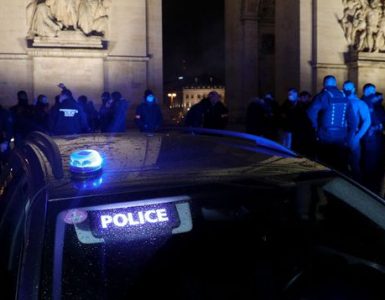 Manifestation devant l'Arc de Triomphe: les policiers convoqués en vue d'une sanction