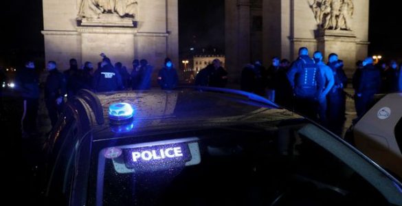 Manifestation devant l'Arc de Triomphe: les policiers convoqués en vue d'une sanction