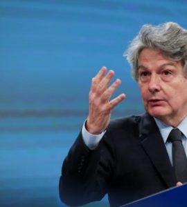 Trump banni de Twitter: l'UE plaide pour "un contrôle démocratique"