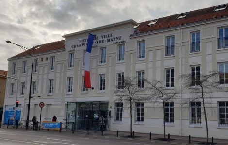 Champigny : des dizaines de smartphones dernier cri détournés par des employés de mairie