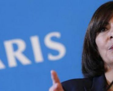 Coronavirus: La CGT accuse la mairie de Paris d'avoir fait vacciner secrètement ses employés et des VIP malgré les consignes du gouvernement et alors que les doses manquent pour les personnes âgées