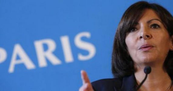 Coronavirus: La CGT accuse la mairie de Paris d'avoir fait vacciner secrètement ses employés et des VIP malgré les consignes du gouvernement et alors que les doses manquent pour les personnes âgées