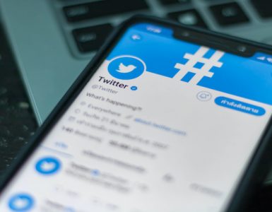 Twitter lance Birdwatch pour que ses utilisateurs luttent eux-mêmes contre la désinformation
