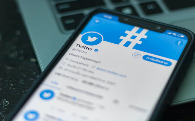 Twitter lance Birdwatch pour que ses utilisateurs luttent eux-mêmes contre la désinformation