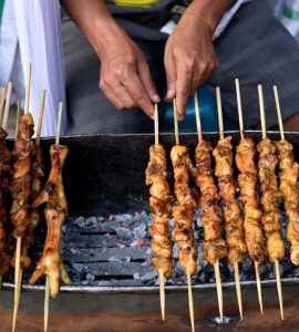 Barbecue clandestin géant à Melun : un policier blessé et quatre personnes interpellées