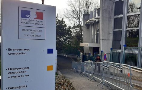 Le bienfaiteur aux huit maîtresses achetait des faveurs à la fonctionnaire de la sous-préfecture du Val-de-Marne