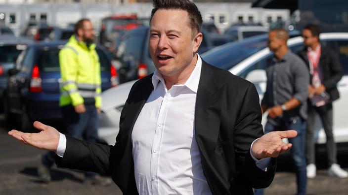 Tesla investit 1,5 milliard de dollars en bitcoin, le cours atteint un niveau record