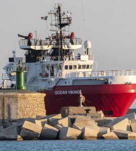 «Ocean Viking», le navire de SOS Méditerranée, a sauvé 424 migrants en Méditerranée