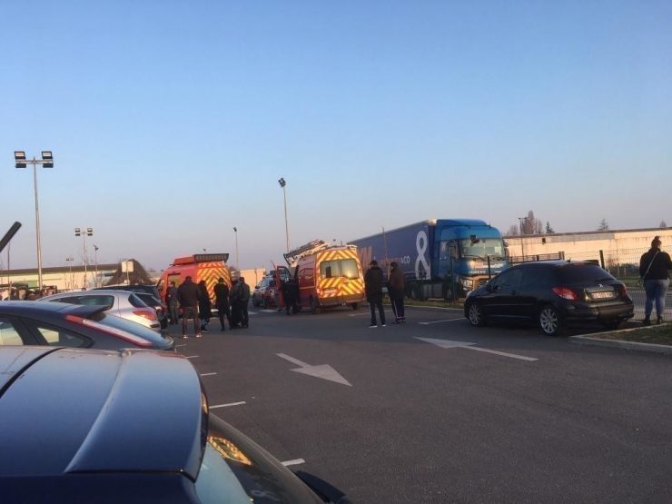 Seine-et-Marne. Altercation sur le parking d'Intermarché de Vaux-le-pénil : une personne décédée