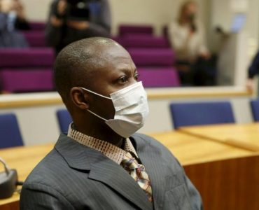 "Il buvait du sang": la justice finlandaise face aux atrocités de la guerre civile au Liberia