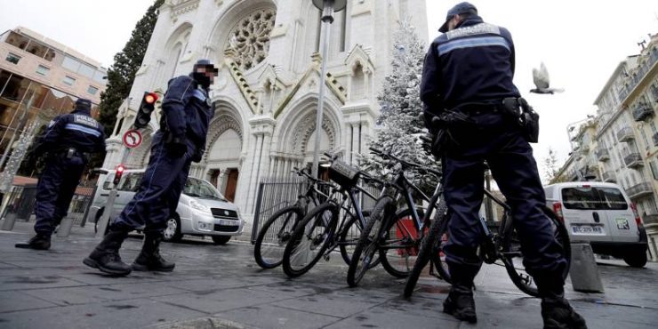 Il interrompt la messe en la basilique Notre-Dame à Nice en évoquant l’attentat