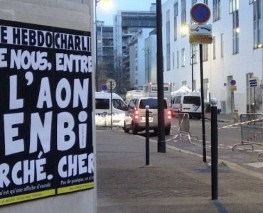 "Ils l'ont bien cherché" : deux jeunes artistes "enculistes" relaxés pour apologie de terrorisme