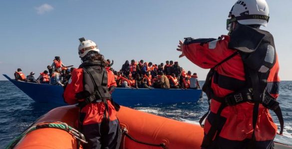 Italie: une ONG accusée d'avoir été payée après avoir secouru des migrants