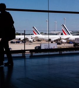 L'ambassade d'Algérie demande à ses ressortissants bloqués à l'aéroport Charles de Gaulle de "retourner" en Grande-Bretagne