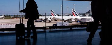 L'ambassade d'Algérie demande à ses ressortissants bloqués à l'aéroport Charles de Gaulle de "retourner" en Grande-Bretagne