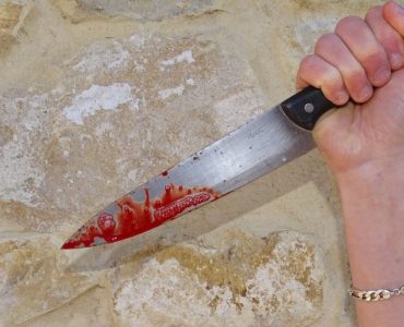 Près de Lyon : couteaux, pioche, parpaing utilisés lors d’une bagarre entre des jeunes et une famille exaspérée