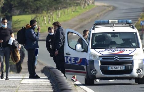 Clandestins: les frontières ont été verrouillées avec l’Italie et l’Espagne