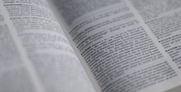 De "Covid-19" à "racisé" en passant par "émoji" : 170 nouveaux mots intègrent le Petit Larousse