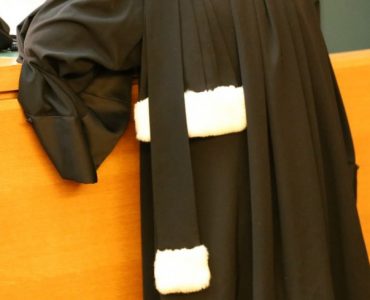 Près de Lyon : 8 mois de prison pour avoir foncé sur des pompiers en intervention