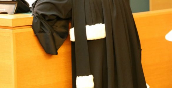 Près de Lyon : 8 mois de prison pour avoir foncé sur des pompiers en intervention
