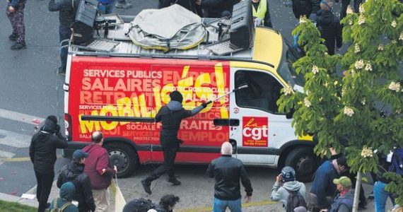 INFO JDD. Violences anti-CGT du 1er-Mai : la note qui accuse les ultras et dédouane la préfecture de police