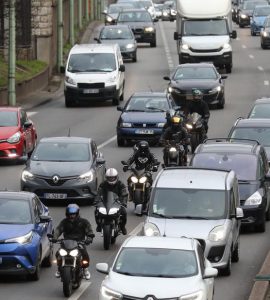Ile-de-France : les assurances pour les scooters et motos beaucoup plus chères qu’ailleurs