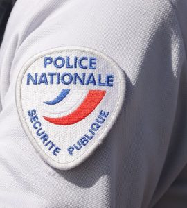 Attentat déjoué : six membres d’un groupe néonazi arrêtés, soupçonnés d’avoir voulu viser une loge maçonnique